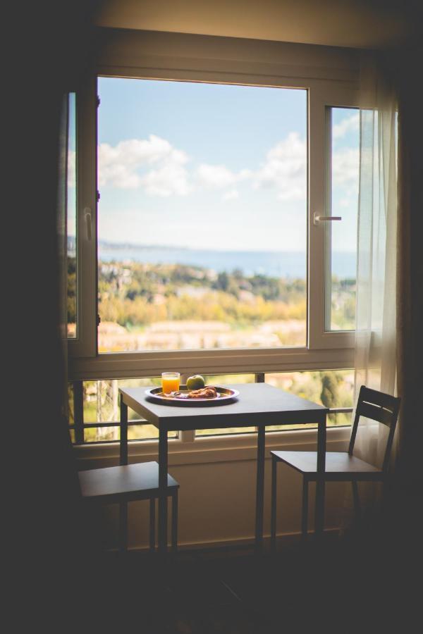 Modern Apartment With Stunning Views マルベーリャ エクステリア 写真
