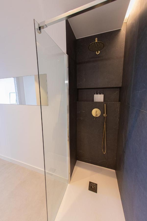 Modern Apartment With Stunning Views マルベーリャ エクステリア 写真