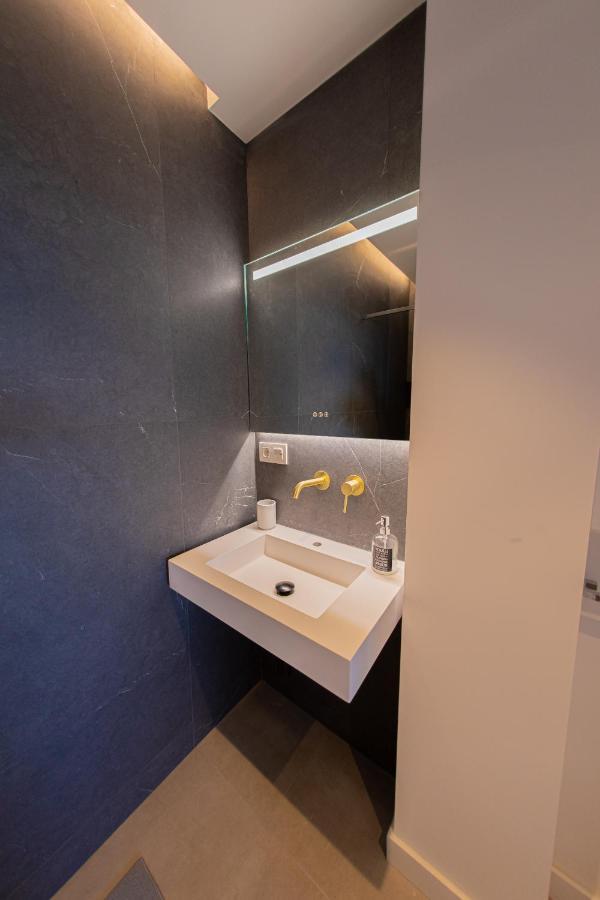 Modern Apartment With Stunning Views マルベーリャ エクステリア 写真