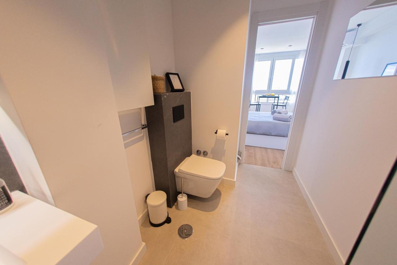 Modern Apartment With Stunning Views マルベーリャ エクステリア 写真